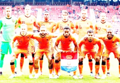 Yenilenen Hollanda kupayı istiyor