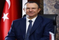 Yeri geldiğinde eleştirir yeri geldiğinde yol gösterirdi
