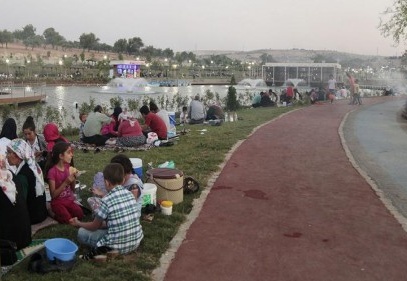 Yeşil Vadi Parkı Ramazan ayında da ziyaretçi akınına uğruyor