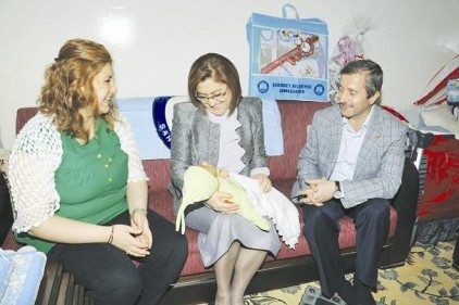 Yeşilevler 10 bininci bebeğe &#8220;Hoş geldin&#8221; dedi 
