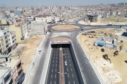 Yeşilvadi Bulvarı ile 10&#8217;uncu Cadde Kesişimi Kavşağı açıldı