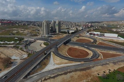 Yeşilvadi Köprülü Kavşağı trafiğe açıldı