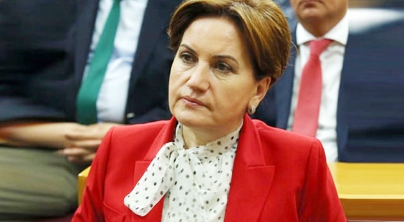 "Yeter artık ya çirkin dilinizi de kirli ellerinizi de kadının üzerinden çekin”