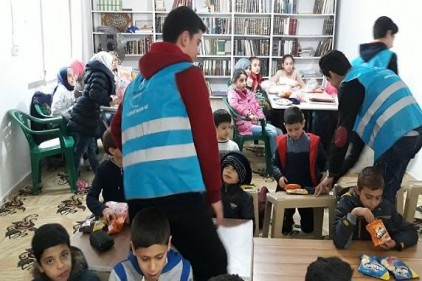 Yetim çocuklar ve yakınlarının ihtiyaçları karşılanıyor