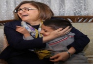 Yetim çocukların dileklerini gerçekleştiriyor