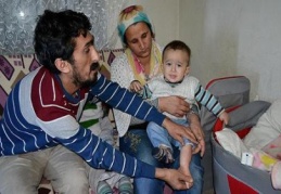 Yiğit bebek, ameliyat olmazsa ayağını kaybedecek