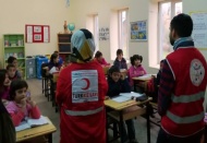 Yığmatepe köyündeki öğrencilere kışlık kıyafet yardımı yapıldı