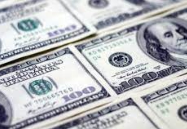 Yıl sonu dolar/TL beklentisi 16,68 lira