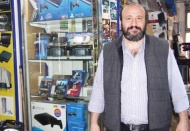 Yılbaşı alış-verişi küçük esnafın yüzünü güldürdü