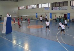 Yıldız Erkekler Voleybol  Grup müsabakaları başladı
