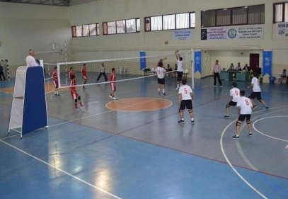 Yıldız Erkekler Voleybol  Grup müsabakaları başladı