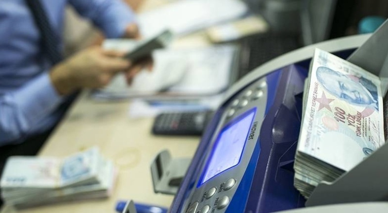 "Yılın ilk 3 ayında otomotiv pazarı yüzde 56 büyürken devletin ÖTV geliri yüzde 187 arttı"