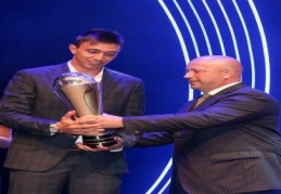 Yılın Kalecisi, Yılın Asisti, Yılın Genç Futbolcusu Yılın Golü, Yılın Teknik Direktörü ödülünü aldı