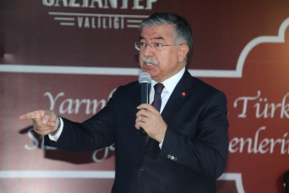 Yılmaz, öğretmenlerle iftarda buluştu 