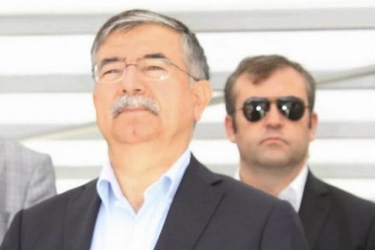 Yılmaz: &#039;Türkiye&#8217;nin en büyük sorununu çözeceğiz&#039;