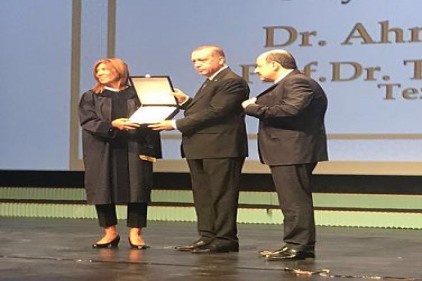 Yılmaz&#039;a en iyi doktora tezi ödülü