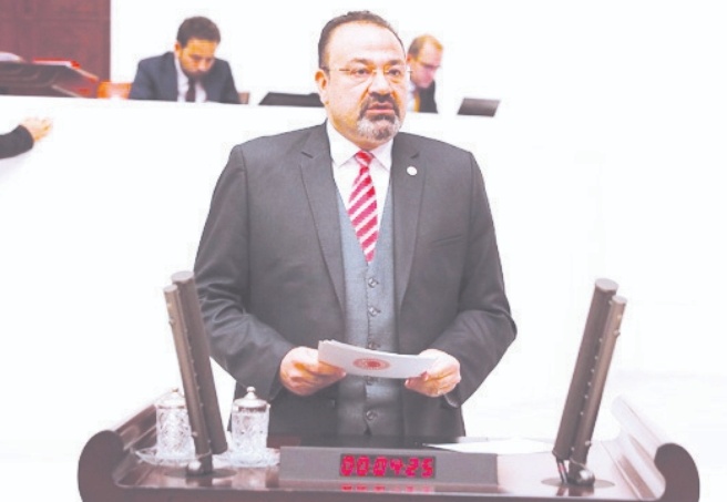 Yılmazkaya, kamyon, TIR ve otobüs sürücüleri için kanun tekili verdi