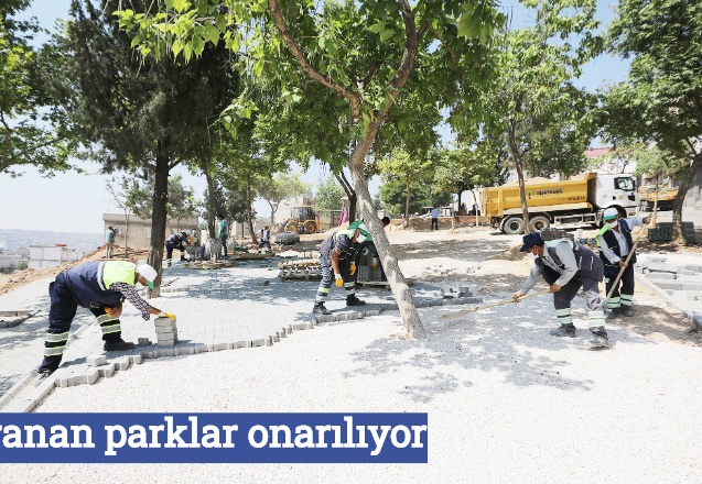 Yıpranan parklar onarılıyor