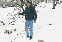 Yoğun kar yağışı 5 kırsal mahallenin yolunu kapattı