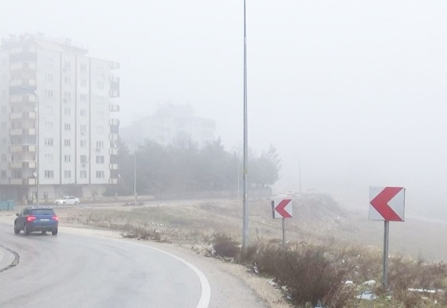 Yoğun sis şehrin genelinde etkili oldu