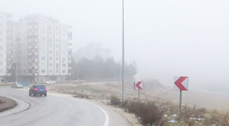 Yoğun sis şehrin genelinde etkili oldu