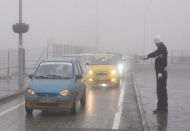 Yoğun sis yüzünden seferler iptal edildi