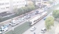 Yoğun trafikte ambulans dakikalarca yolda kaldı