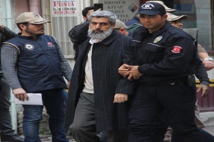 Yoksullara dağıtmak için topladıkları kurbanları sucuk yapıp sattılar 