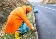 Yol kenarları da temizlendi