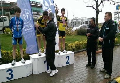 Yol yarışları yapıldı