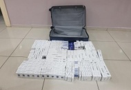 Yolcu valizinden kaçak sigara çıktı