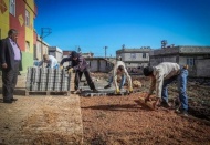 Yollar kilit taşlarıyla güzelleşiyor
