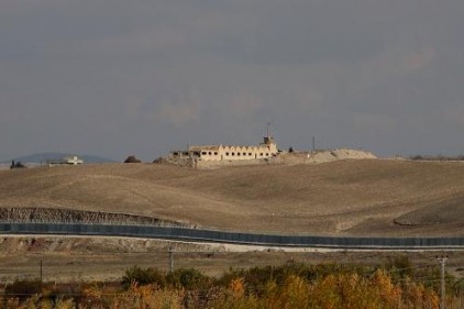 YPG/PYD, Fırat nehrinin yanı başında karakollar kuruyor