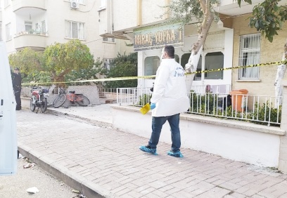 Yufkacı esnafının bıçaklı kavgasında 1'i ağır 3 kişi yaralandı