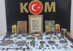 Yüklü miktarda tarihi eser ele geçirildi