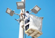 Yüksek aydınlatmalara, enerji verimliliği yüksek ve tasarruf sağlayan led projektörler takıldı