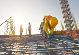 Yüksek faiz inşaat sektörünü olumsuz etkiliyor