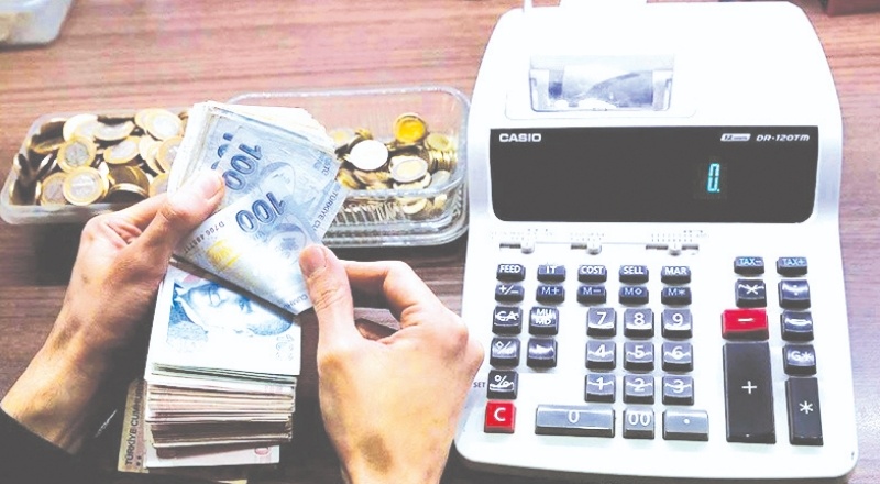 Yüksek faize rağmen tüketici kredileri arttı