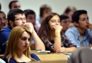 Yüksek lisans öğrencileri 600 lira burs alacak