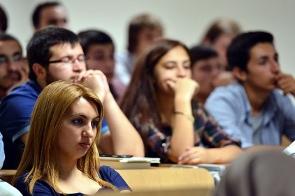 Yüksek lisans öğrencileri 600 lira burs alacak