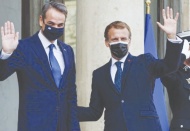 Yunanistan, Fransa'dan savaş uçağı ve fırkateyn alacak