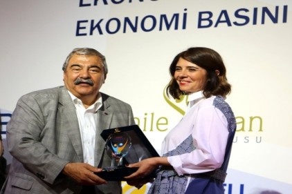 &#8220;Yurt dışında yatırım içime sinmiyor&#8221; söyleşisine ödül