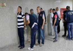 Yurt genelinde 103 general ve amiral gözaltına alındı