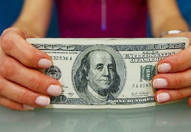 Yurt içi yerleşiklerin döviz mevduatları azaldı