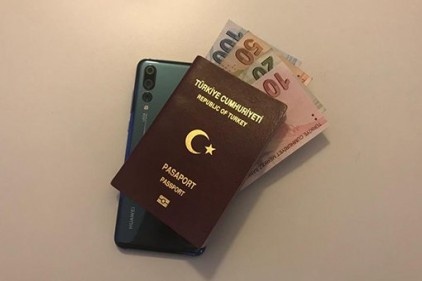 Yurtdışından getirilen telefonların kayıt ücreti 500 TL&#039;den 1500 TL&#039;ye çıktı