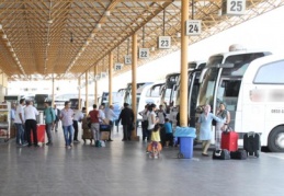 Yurtiçinde ikamet eden 9 milyon 103 bin kişi seyahate çıktı