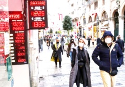 Yurttaşların 'hayat pahalılığı' protestosu NY Times'ın gündeminde: "Paramızın değeri yok"