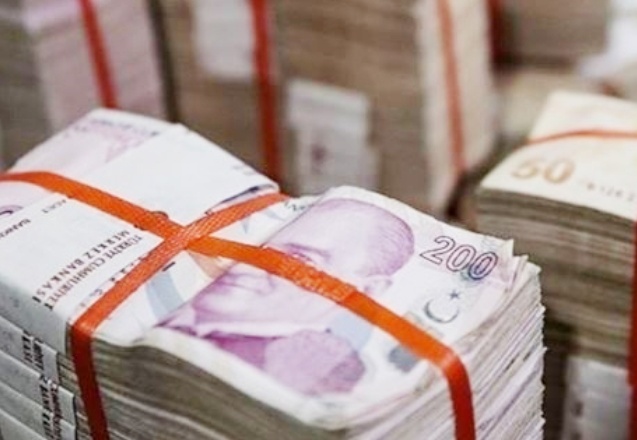 Yurttaştan alınan vergiler rekor kırdı, giderler katlanarak arttı