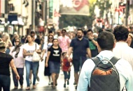 Yüzde 74'ü ekonomiden, yüzde 73'ü hayatından memnun değil
