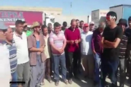 Yüze yakın Türk tır şoförü, 26 gündür Özbekistan&#039;da mahsur